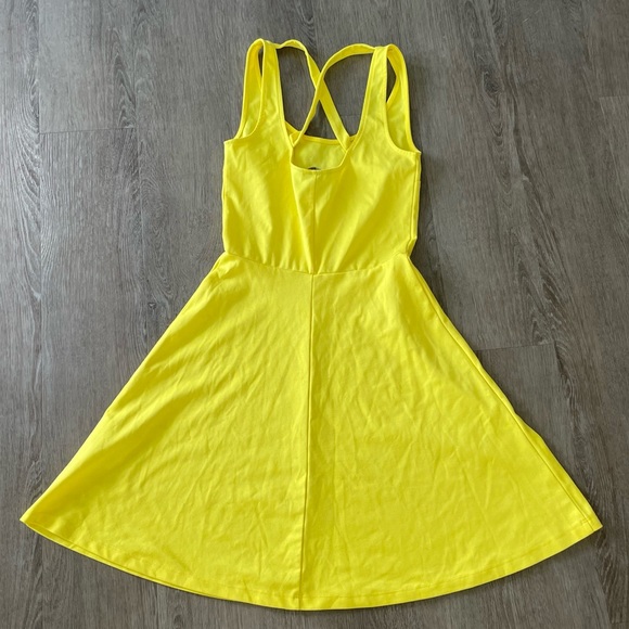 Yellow H&M Skater dress - Picture 2 of 4